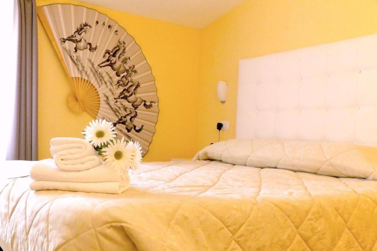 Via Mameli 5 Hotel Sanremo Eksteriør billede