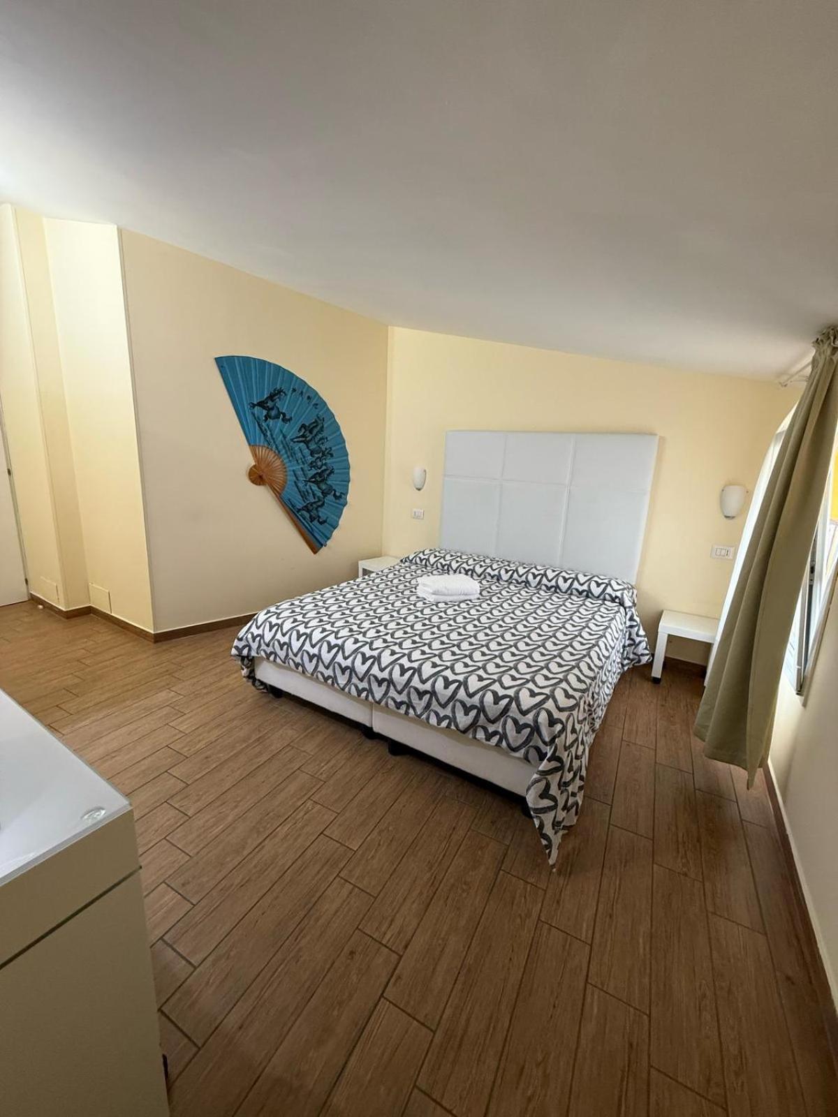 Via Mameli 5 Hotel Sanremo Eksteriør billede
