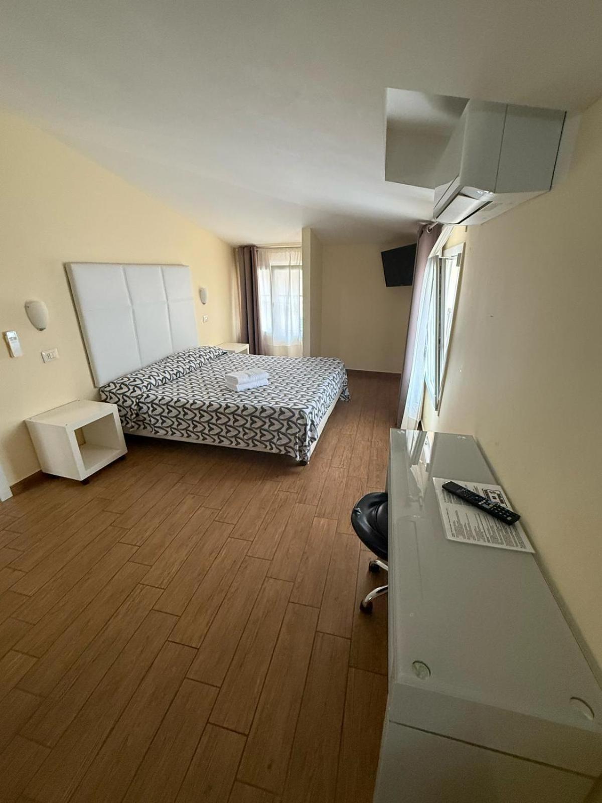 Via Mameli 5 Hotel Sanremo Eksteriør billede