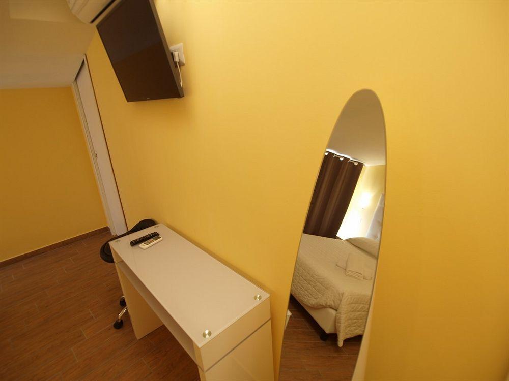 Via Mameli 5 Hotel Sanremo Eksteriør billede